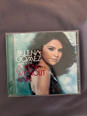 Selena Gomez CD A Year Without Rain